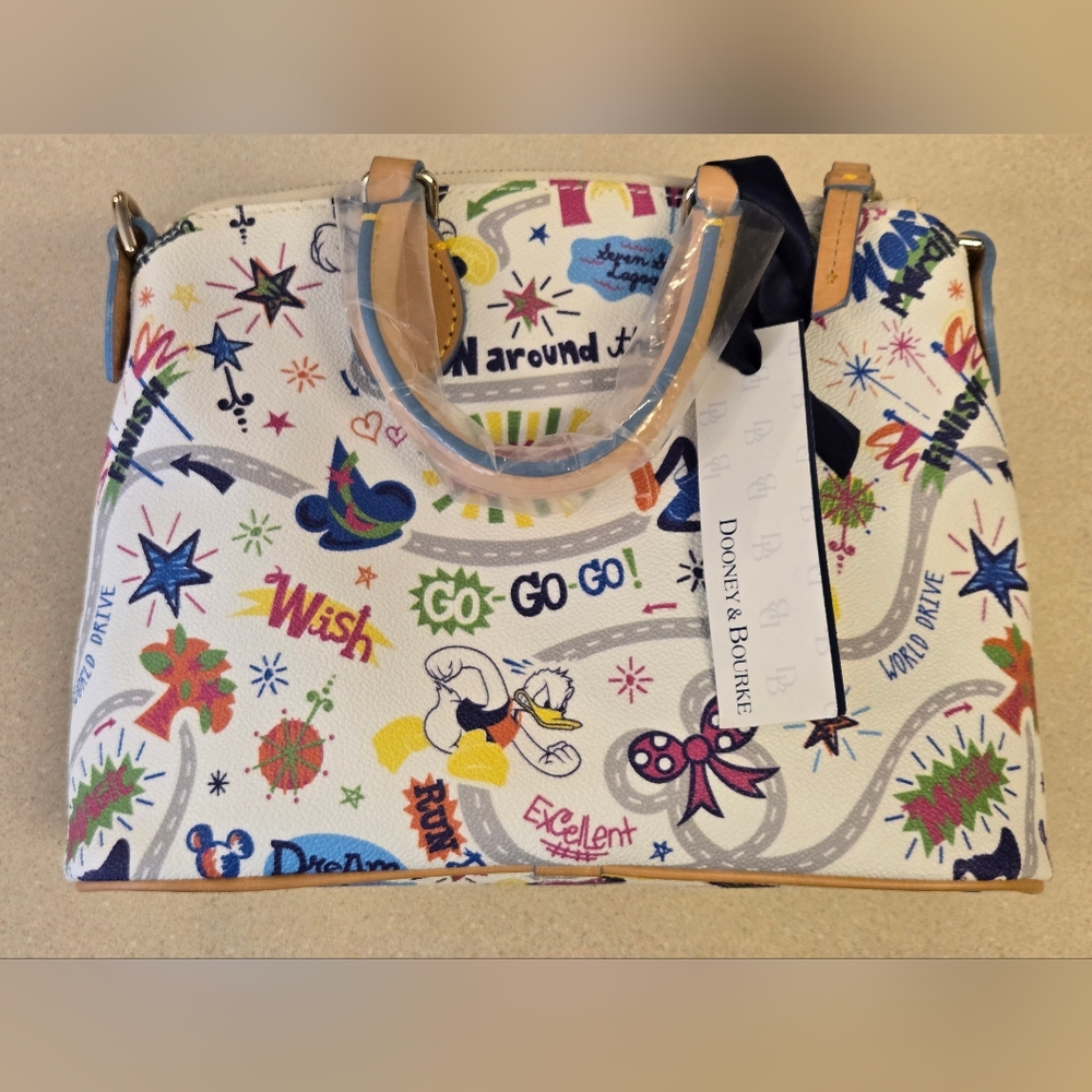 Run Disney Dooney & Bourke 2014 Walt Disney World Marathon Crossbody Purse Nwt - Picture 6 of 16